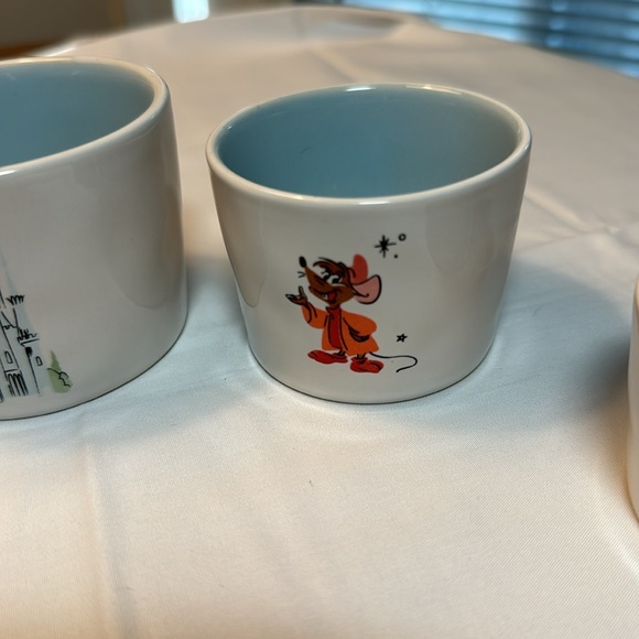 Rae Dunn Disney Cinderella Measuring Cups - Picture 5 of 7